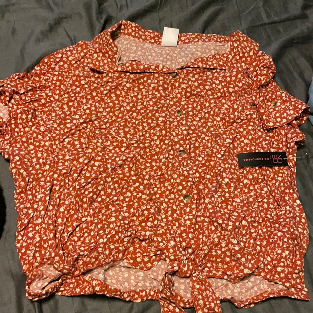 Bottom up floral shirt